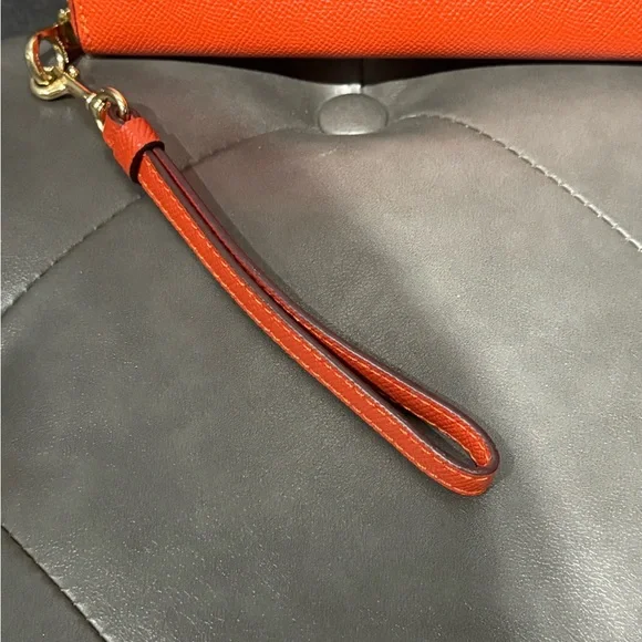 💯 EUC Coach Accordion Wrist Zip Wallet Orange - Picture 3 of 7